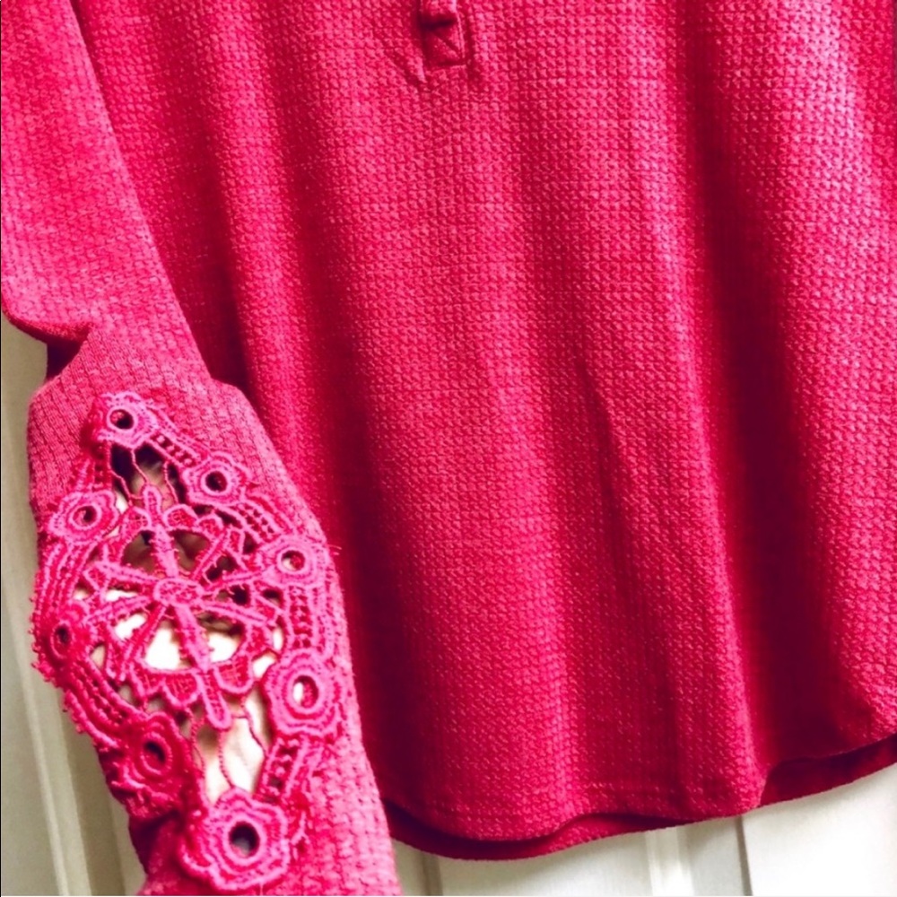 πΊπHPππΊ NWOT Anthropologie Eloise Crochet Cuff Henley - Picture 13 of 16
